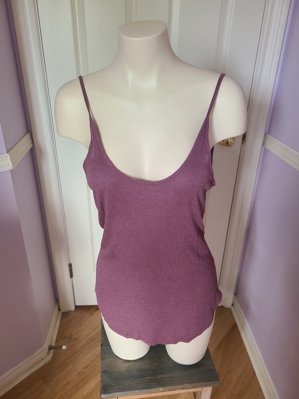 Me to We Dusty Mauve Ribbed Scoop Cami